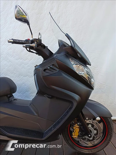 MAXSYM 400I