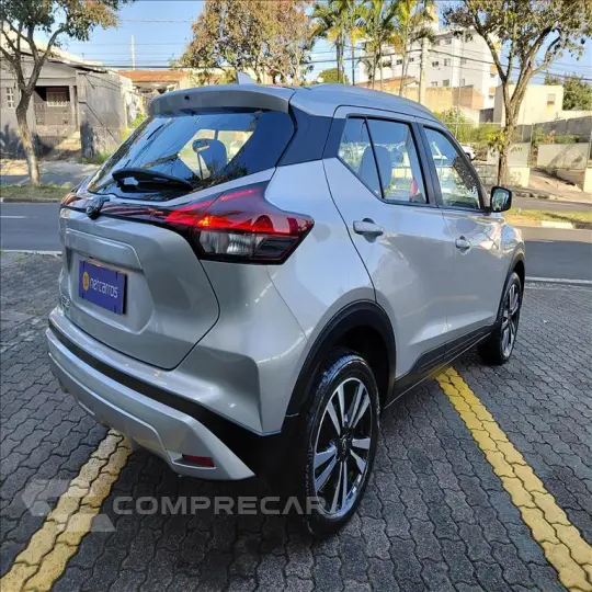 KICKS PLAY 1.6 16V FLEXSTART SENSE XTRONIC