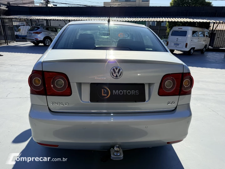 POLO SEDAN 2.0 MI Comfortline 8V