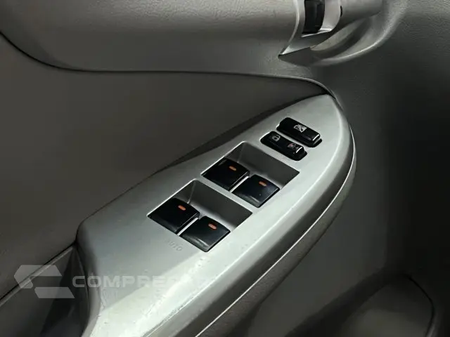COROLLA - 2.0 XEI 16V 4P AUTOMÁTICO