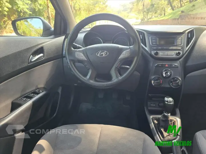 HB20S 1.6 COMFORT PLUS 16V FLEX 4P MANUAL