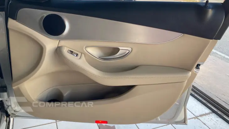 MERCEDES-BENZ C 180 1.6 CGI AVANTGARDE