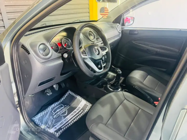 VOYAGE 1.0 12V MPI Totalflex