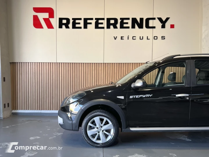SANDERO 1.6 STEPWAY 16V FLEX 4P AUTOMÁTICO