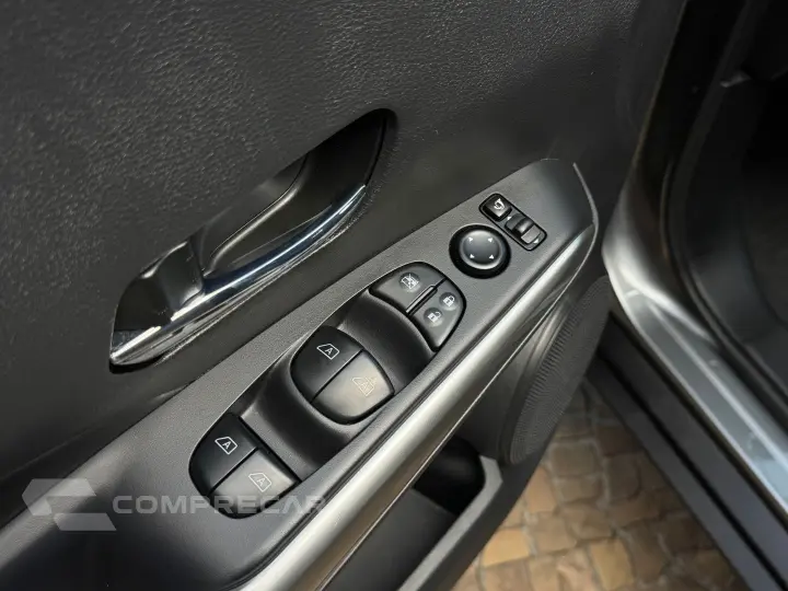 Kicks 1.6 16V Flexstart Exclusive Xtronic