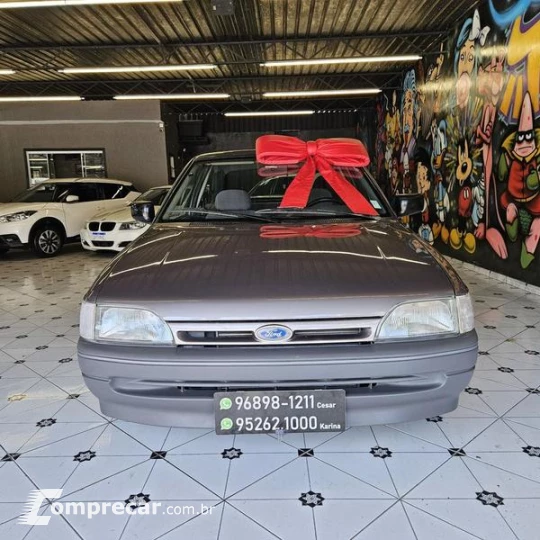 ESCORT 1.8I GL
