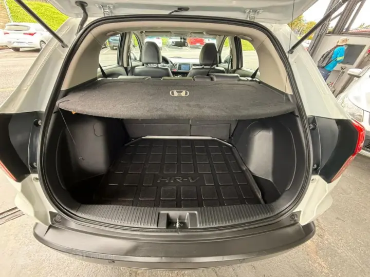 HR-V Touring 1.8 Flexone 16V 5p Aut.