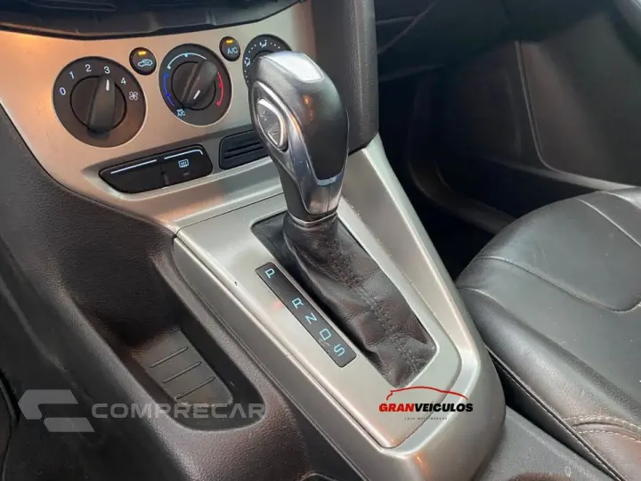 FOCUS 1.6 SE 16V FLEX 4P POWERSHIFT