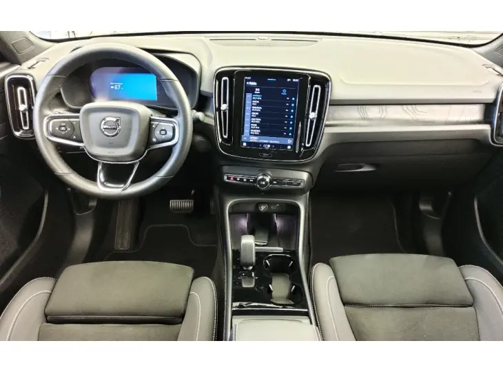 C40 P8 RECHARGE TWIN ELECTRIC ULTIMATE AWD