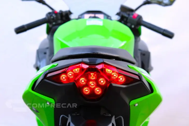 KAWASAKI NINJA 500 SE