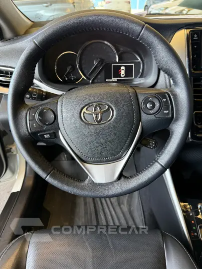 YARIS 1.5 16V Sedan XS Connect