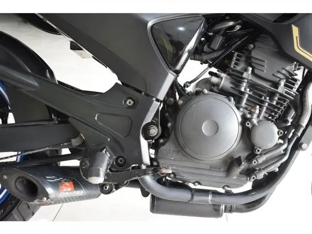 YS 250 FAZER - Street