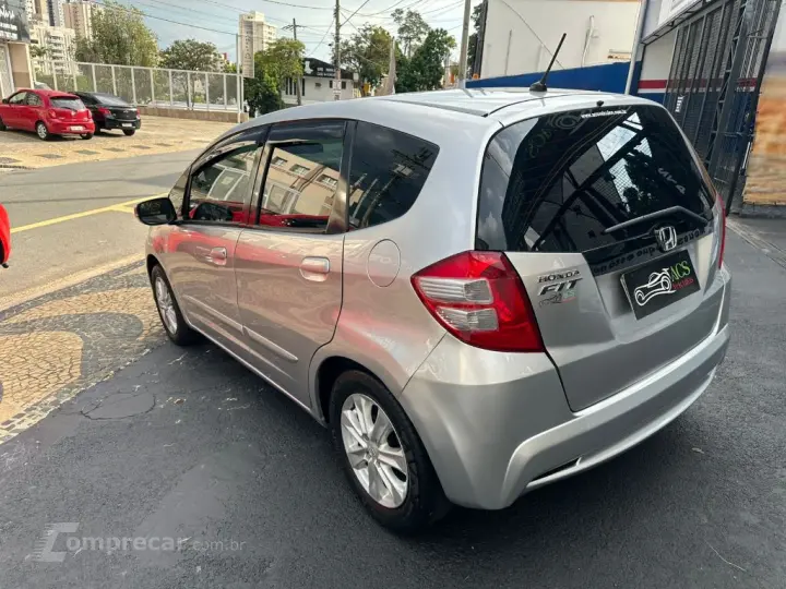 Fit LX 1.4/ 1.4 Flex 8V/16V 5p Aut.