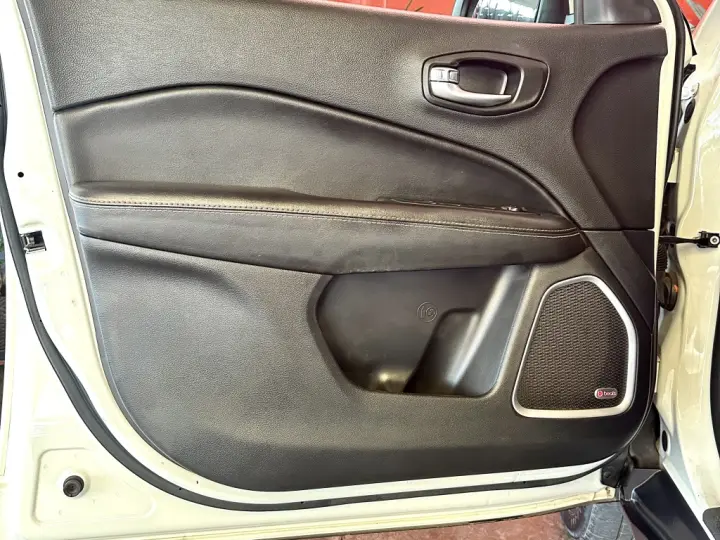 COMPASS 2.0 16V DIESEL LONGITUDE 4X4 AUTOMÁTICO