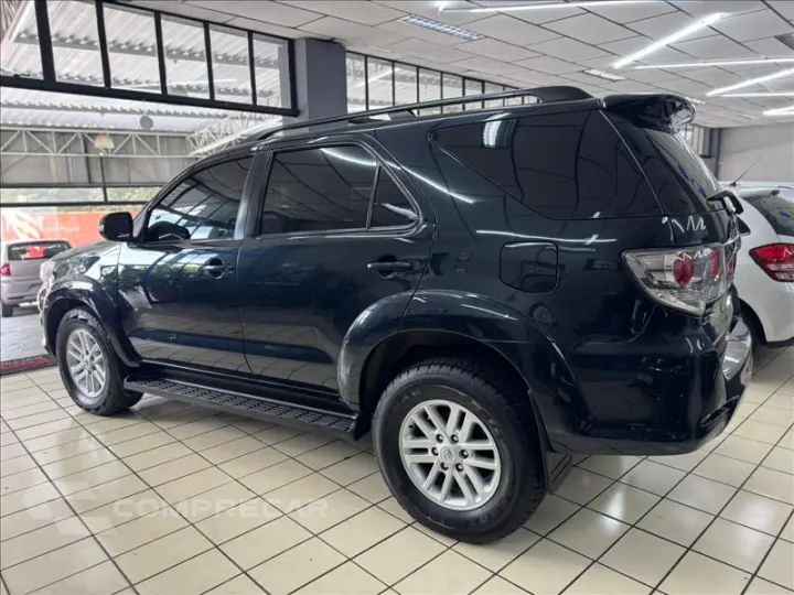 HILUX 3.0 SRV 4X4 CD 7 Lugares 16V Turbo Intercooler