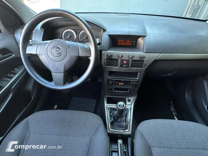 VECTRA 2.0 MPFI Expression 8V