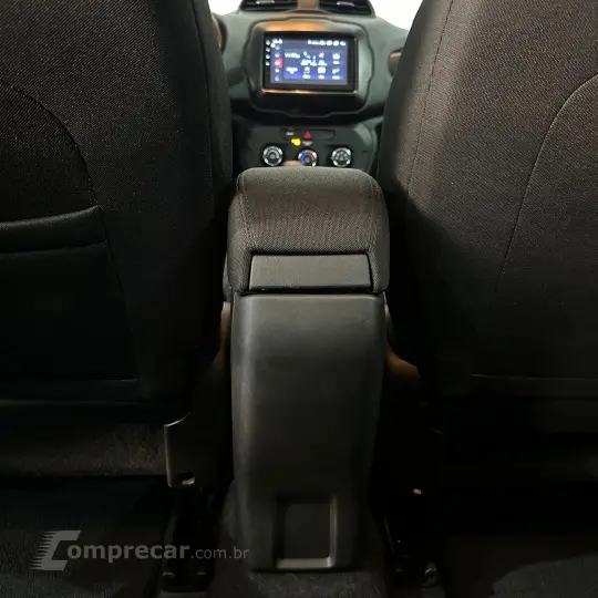 Renegade STD 1.8 4x2 Flex 16v Aut.