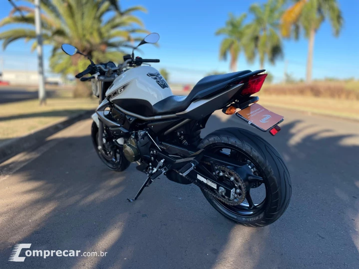 XJ6 N