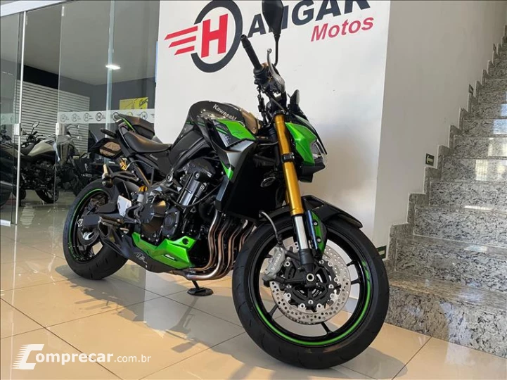 Z900RS R EDITION