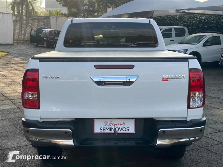 HILUX 2.8 D-4D TURBO DIESEL CD SR 4X4 AUTOMÁTICO