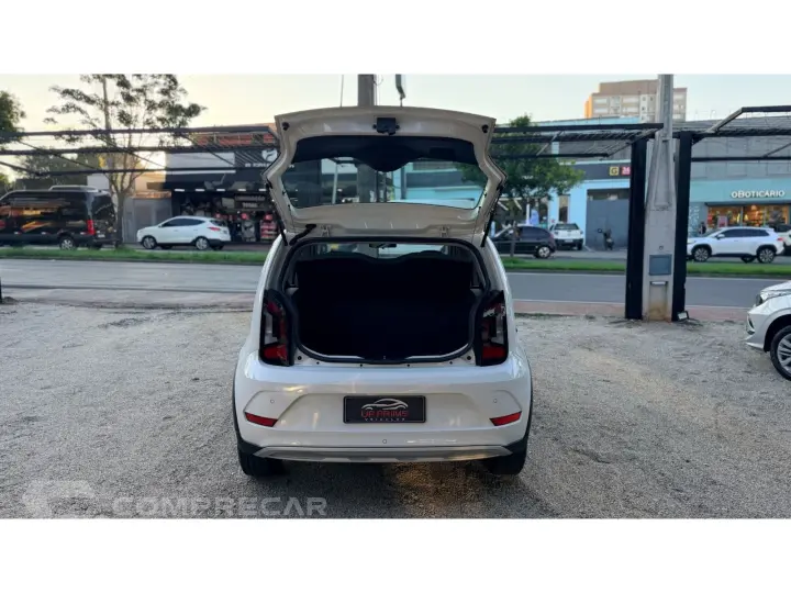 CROSS UP 1.0 TSI 12V FLEX 4P MANUAL