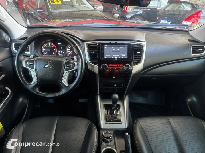 L 200 Triton 2.4 16V SPORT HPE 4X4 CABINE DUPLA TURBO DIESEL