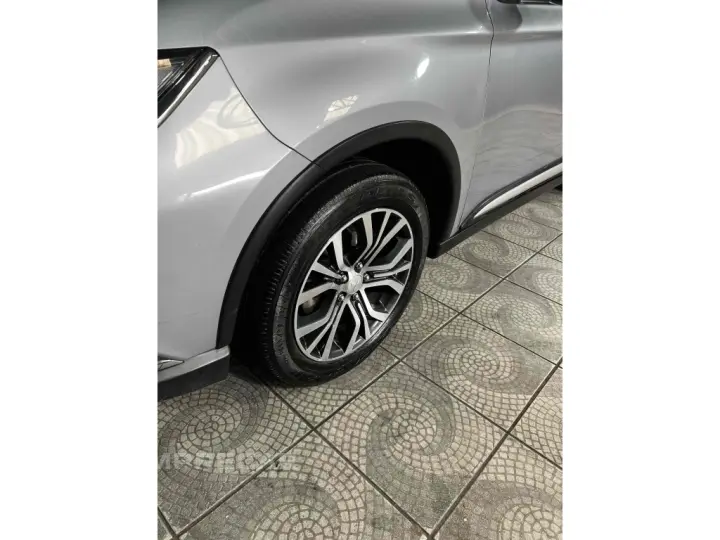 OUTLANDER 2.0 16V GASOLINA 4P AUTOMÁTICO