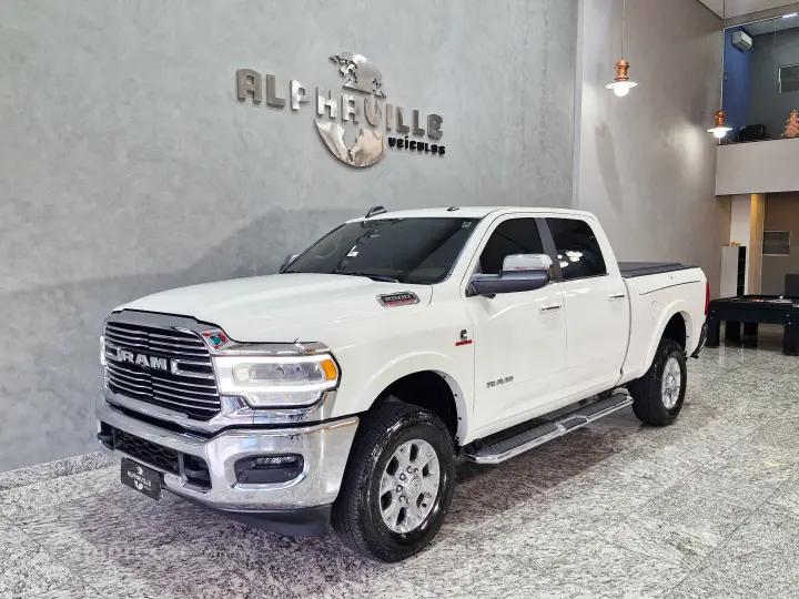 2500 6.7 I6 Turbo Laramie CD 4X4