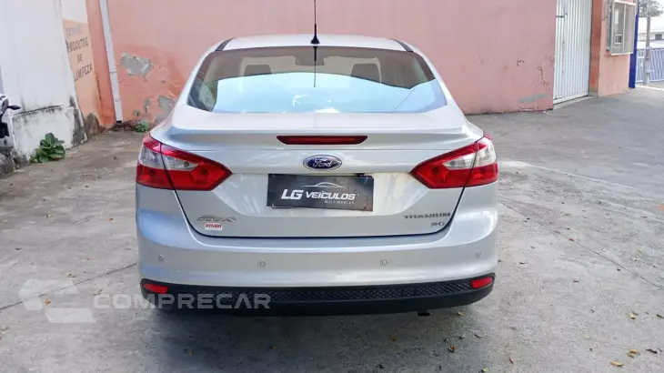 FOCUS 2.0 Titanium Sedan 16V