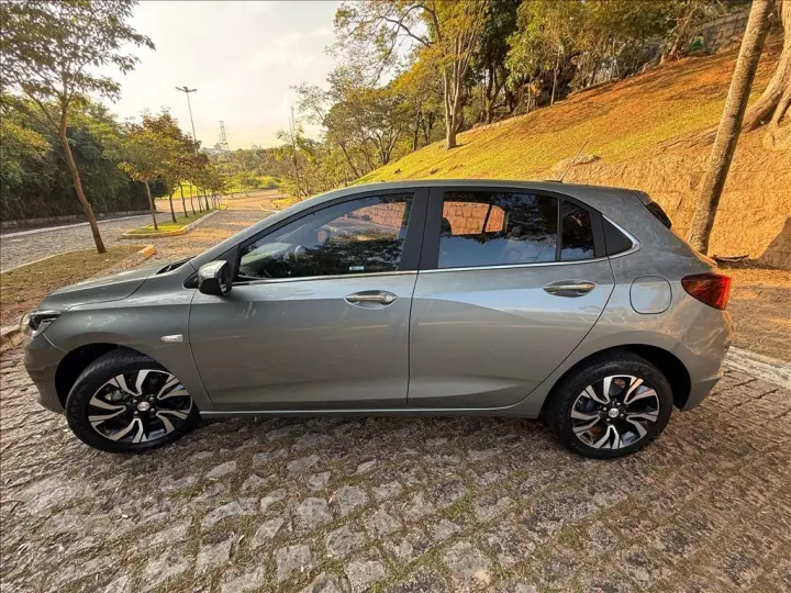 ONIX 1.0 TURBO FLEX PREMIER AUTOMÁTICO
