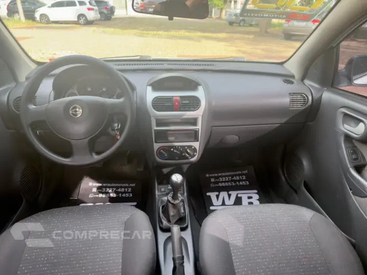 CORSA 1.4 MPFI Premium Sedan 8V
