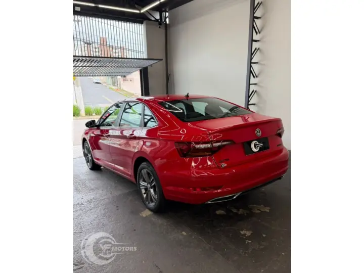 JETTA 1.4 250 TSI TOTAL FLEX R-LINE TIPTRONIC