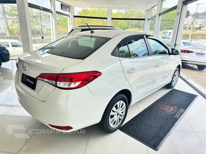 YARIS 1.5 16V FLEX SEDAN XL MANUAL