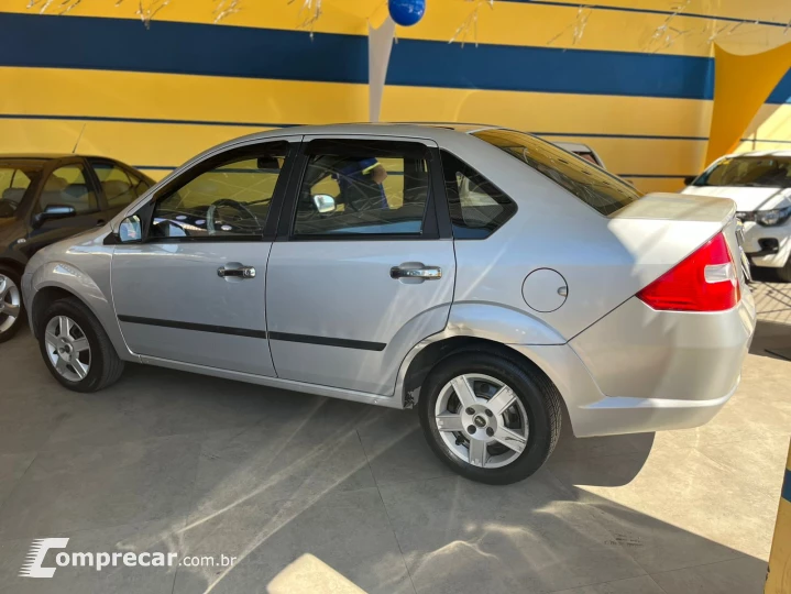 FIESTA 1.6 MPI Class Sedan 8V