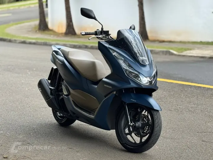 PCX 160 DLX