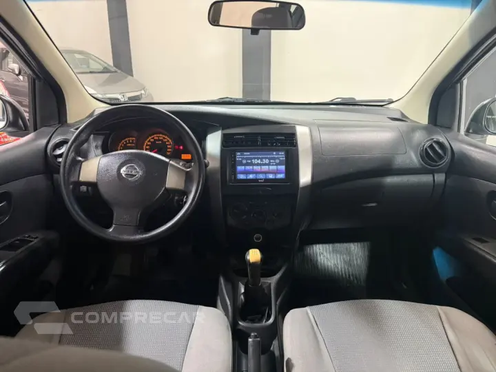 Livina 1.6 16V 4P FLEX