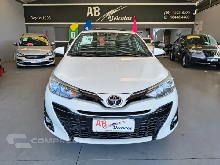 YARIS HB XLS15 AT
