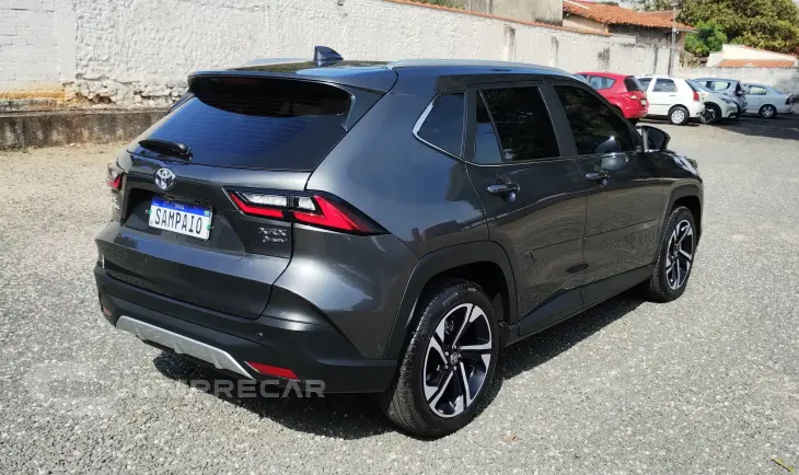 YARIS CROSS 1.5 VVT-I XRX