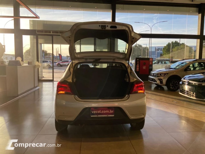Onix Hatch 1.4 4P FLEX LTZ AUTOMÁTICO