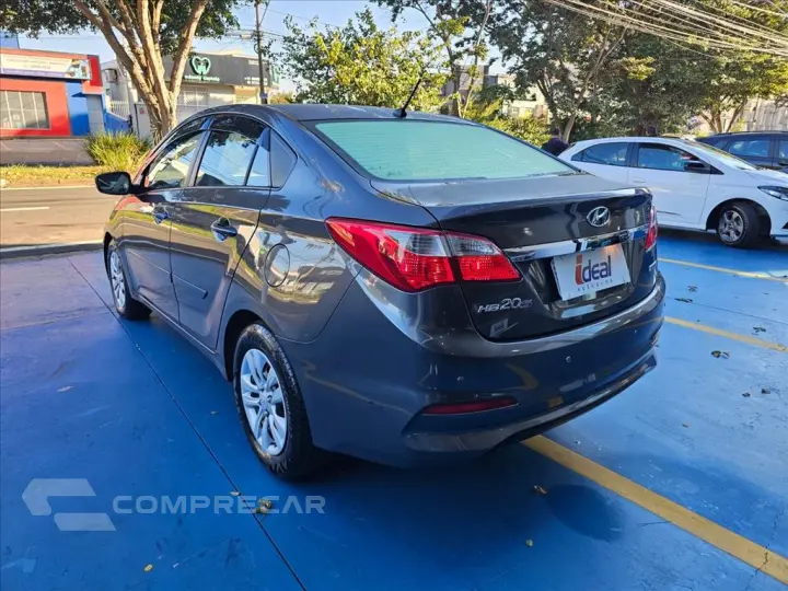 HB20S 1.6 COMFORT PLUS 16V FLEX 4P AUTOMÁTICO
