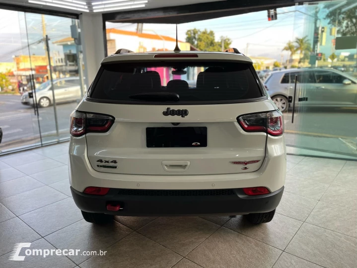 COMPASS 2.0 16V DIESEL TRAILHAWK 4X4 AUTOMÁTICO