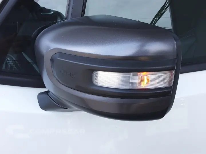 RENEGADE 1.3  T270 TURBO FLEX LONGITUDE AT6