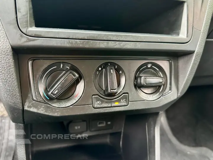 VOYAGE 1.0 12V MPI TOTALFLEX 4P MANUAL