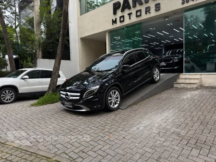 GLA 200 1.6 CGI Enduro 16V Turbo