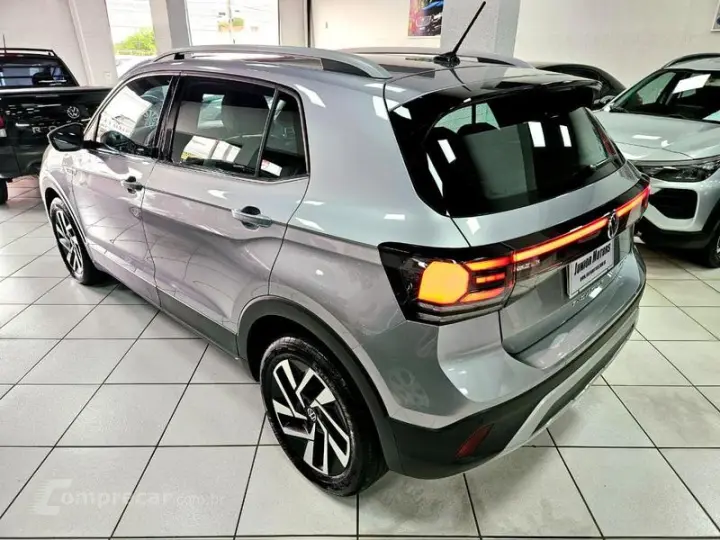 T CROSS HIGHLINE 250 TSI AUT