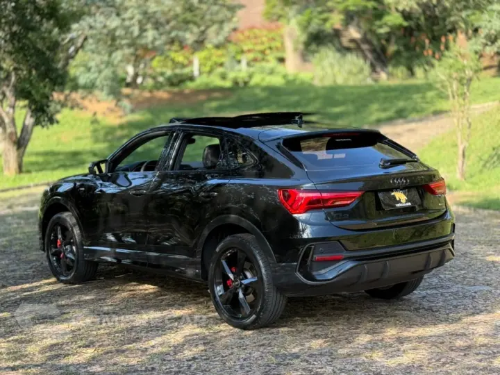 Q3 2.0 40 TFSI GASOLINA SPORTBACK PERFORMANCE BLACK QUATTRO