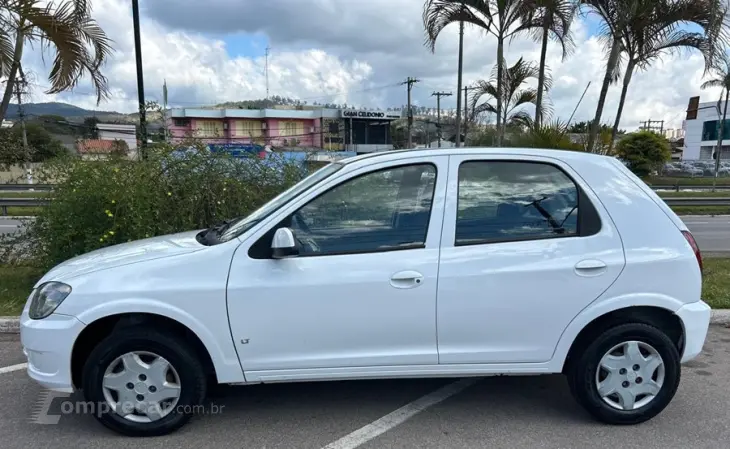 CELTA 1.0 MPFI LT 8V