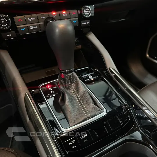 Commander Overland T270 1.3 TB Flex Aut.