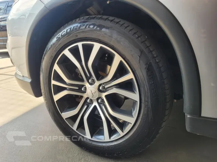 OUTLANDER 2.0 16V 160cv Aut.