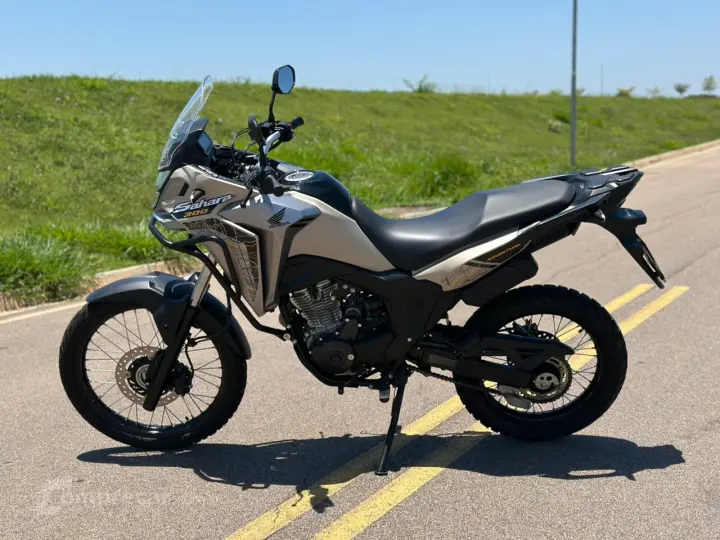 XRE 300 SAHARA ADVENTURE